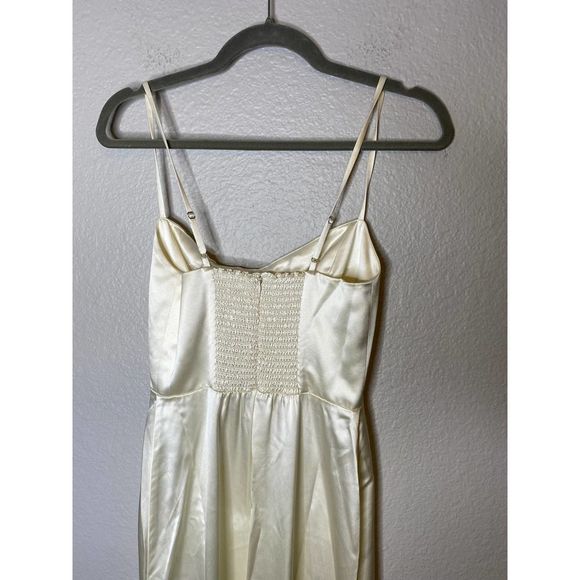 Reformation NWT Venetia Dress in Ivory 4 - Picture 4 of 8